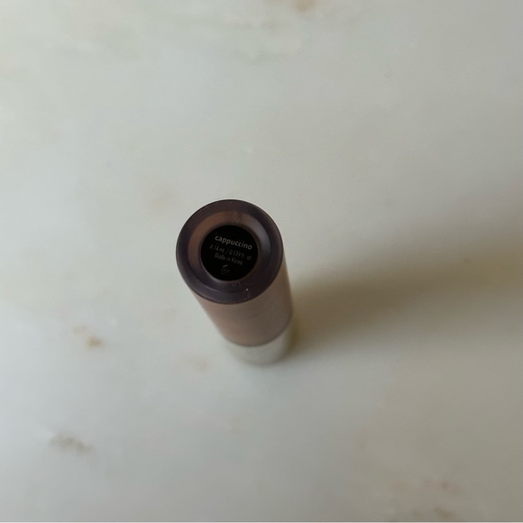 Jouer Essential High Coverage Concealer Cappuccino - Picture 2 of 3
